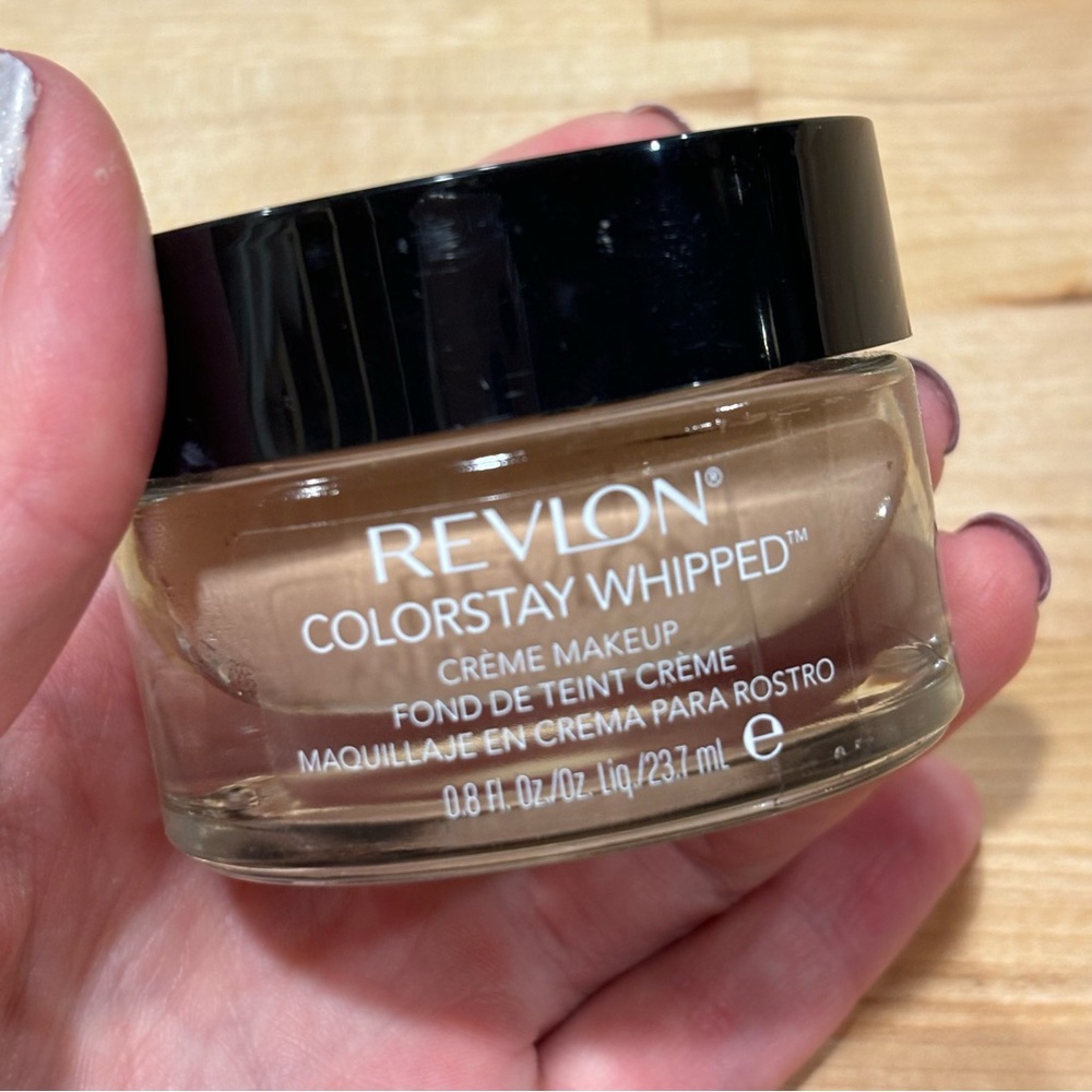 Revlon color stay whipped cream foundation 24hrs -Warm Golden 320 READ